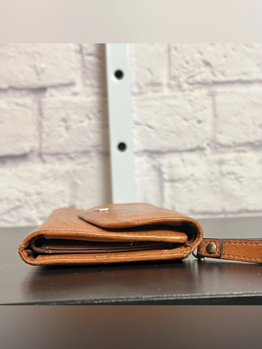 Fossil Genuine Leather Tri-Fold Wallet - Picture 8 of 14